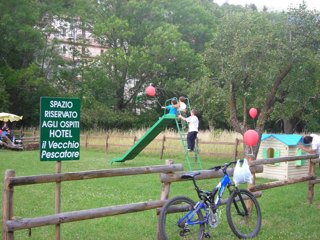 Hotel Il Vecchio Pescatore Villetta Barrea Extérieur photo