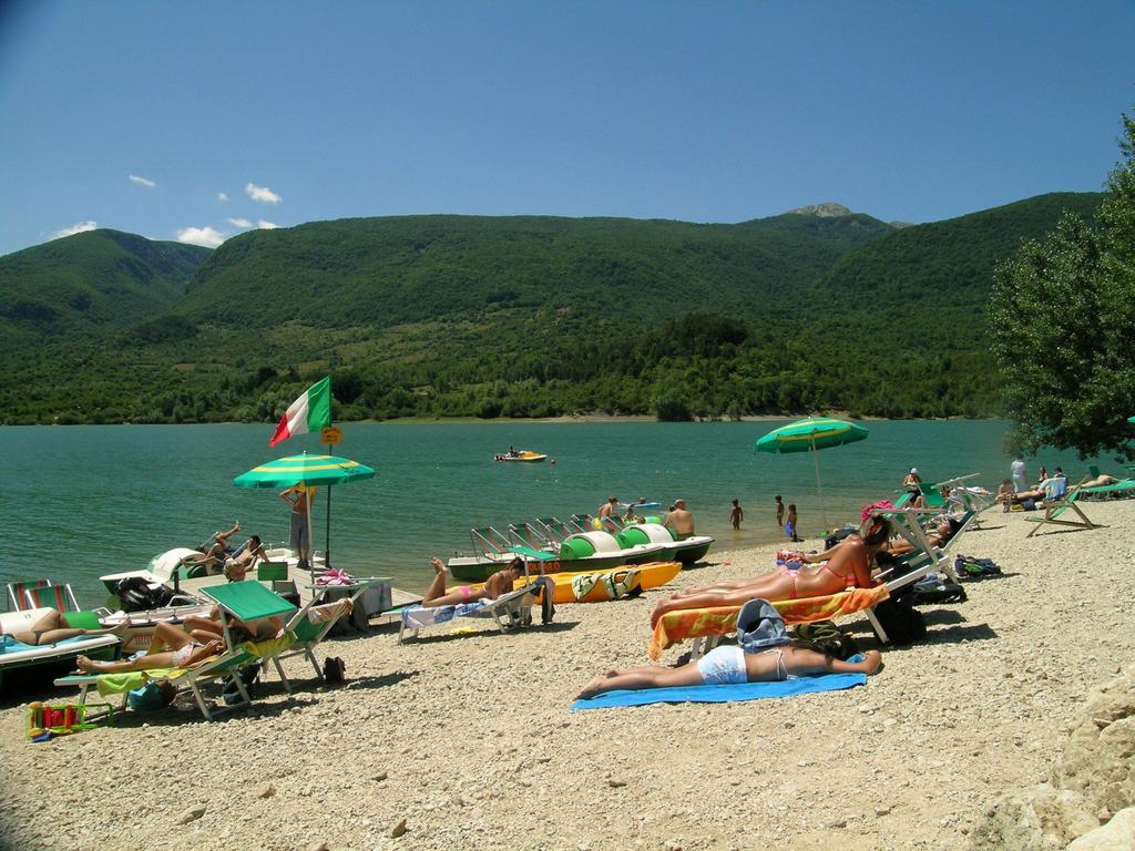 Hotel Il Vecchio Pescatore Villetta Barrea Extérieur photo