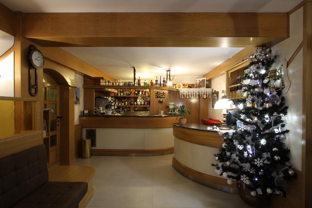 Hotel Il Vecchio Pescatore Villetta Barrea Extérieur photo