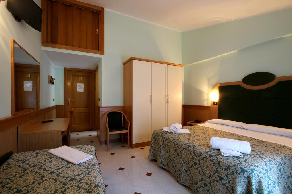 Hotel Il Vecchio Pescatore Villetta Barrea Extérieur photo